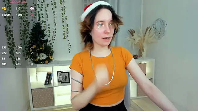 lilithlunna online show from 01-04-25, 01:42