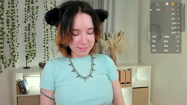 lilithlunna online show from 01-21-25, 08:21