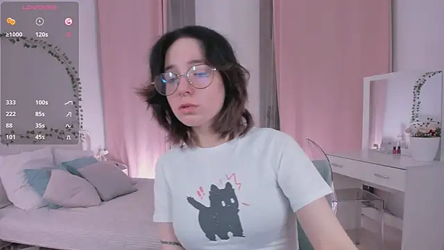 lilithlunna online show from 02-27-25, 01:16