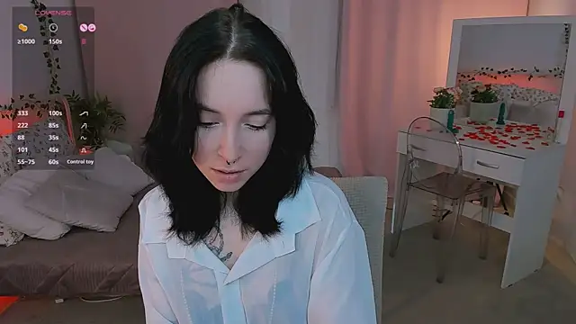 lilithlunna online show from 12-04-25, 12:47