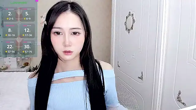 Snapshot of Tomakto chatting on 12-30-24, 11:04 Tomakto online show from 12-30-24, 11:04
