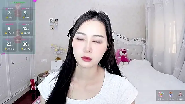 Snapshot of Tomakto chatting on 01-05-25, 07:49 Tomakto online show from 01-05-25, 07:49