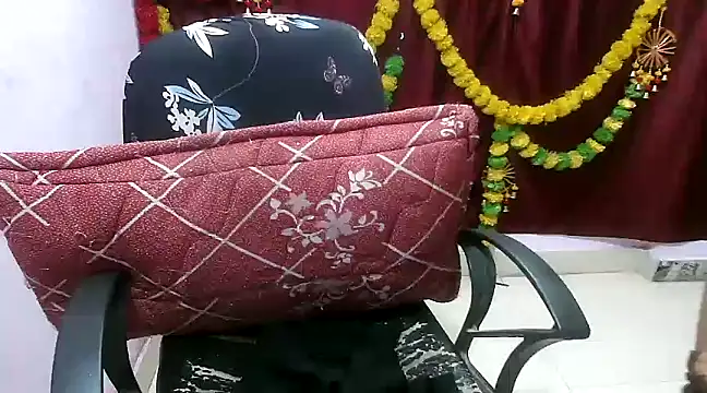 Snapshot of Liza-rani chatting on 12-19-24, 01:40 Liza-rani online show from 12-19-24, 01:40