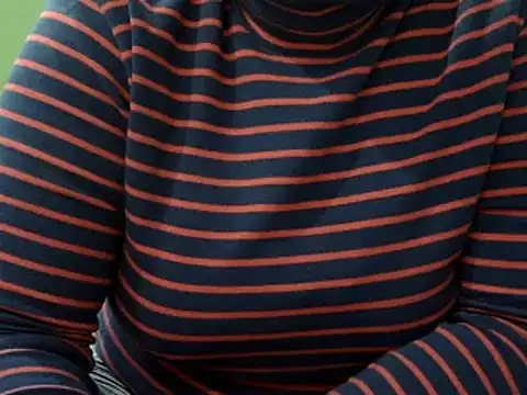 Snapshot of Housewife12 chatting on 03-10-25, 05:50 Housewife12 online show from 03-10-25, 05:50