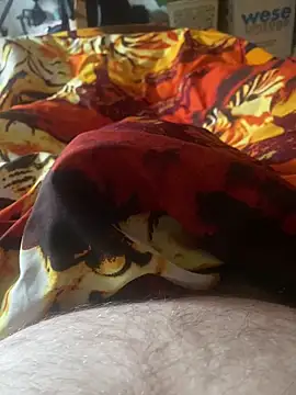 Snapshot of makedaddyhappy6 chatting on 12-18-25, 10:21 makedaddyhappy6 online show from 12-18-25, 10:21