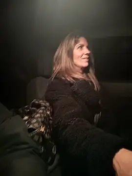 sansan2411 online show from 12-20-25, 05:20