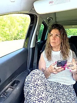 sansan2411 online show from 04-21-26, 12:11