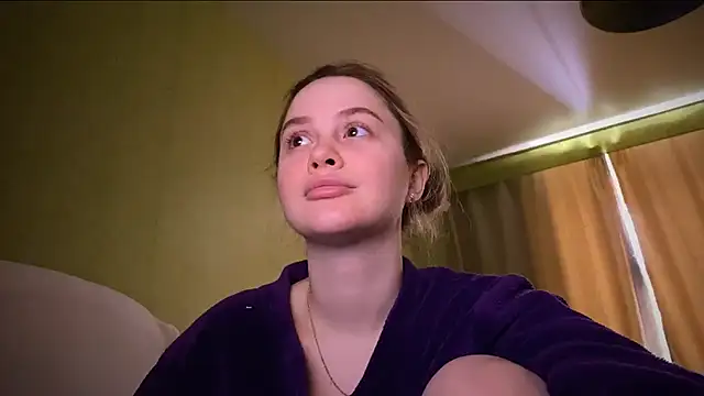 Snapshot of IlonaMurf chatting on 02-19-25, 06:33 IlonaMurf online show from 02-19-25, 06:33