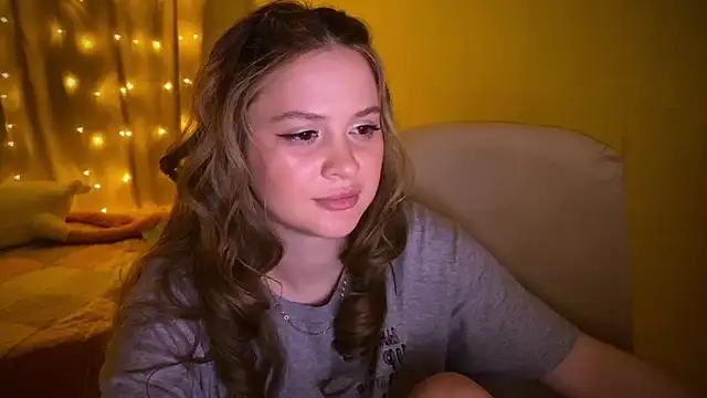 Snapshot of IlonaMurf chatting on 02-21-25, 06:59 IlonaMurf online show from 02-21-25, 06:59