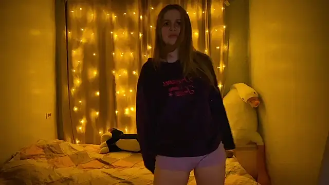 Snapshot of IlonaMurf chatting on 02-25-25, 05:15 IlonaMurf online show from 02-25-25, 05:15