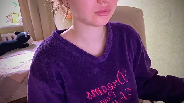 Snapshot of IlonaMurf chatting on 03-20-25, 07:58 IlonaMurf online show from 03-20-25, 07:58