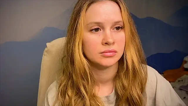 Snapshot of IlonaMurf chatting on 09-10-25, 05:02 IlonaMurf online show from 09-10-25, 05:02