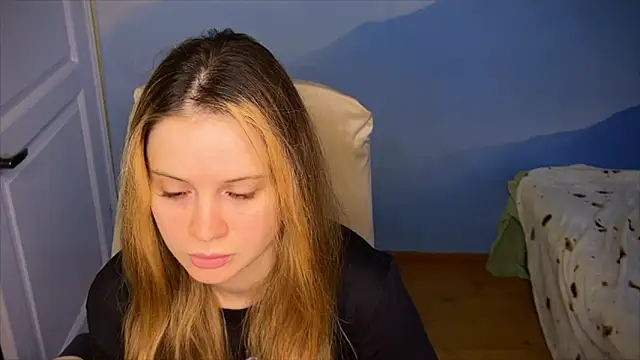 Snapshot of IlonaMurf chatting on 09-12-25, 06:13 IlonaMurf online show from 09-12-25, 06:13