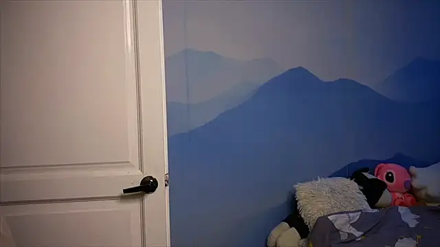 Snapshot of IlonaMurf chatting on 12-16-25, 07:24 IlonaMurf online show from 12-16-25, 07:24