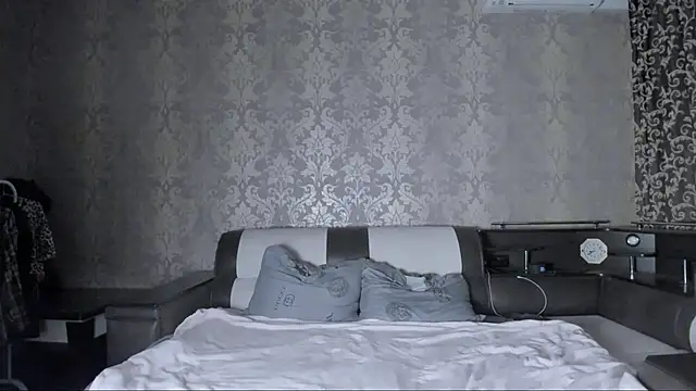 Agnes Allenn online show from 10-16-25, 12:17