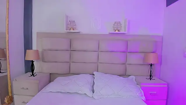 RoseCassie online show from 02-12-25, 12:33