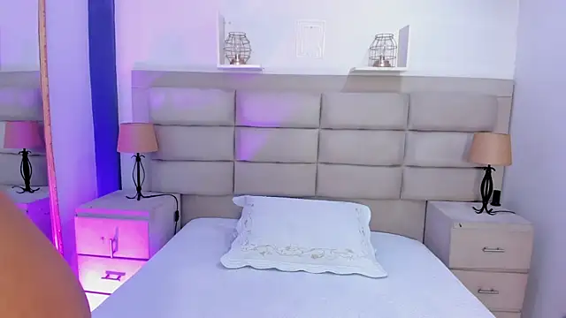 RoseCassie online show from 10-01-25, 12:55