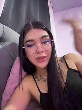 RoseCassie online show from 05-24-26, 01:21