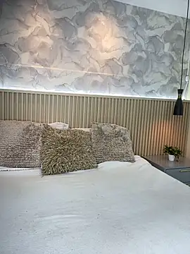 AinaraJimenez online show from 11-20-25, 07:24