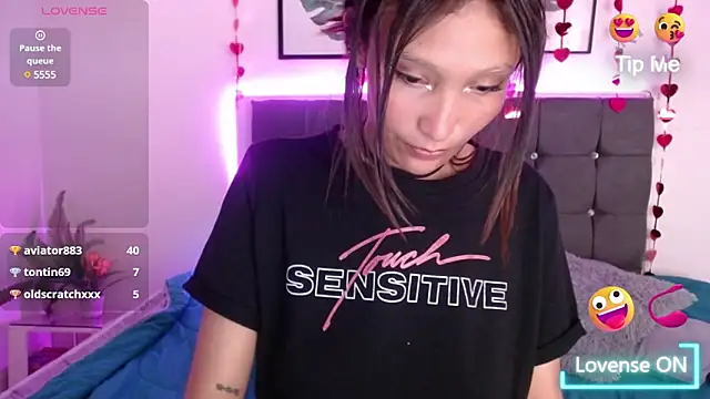 mia collens online show from 03-16-25, 04:09