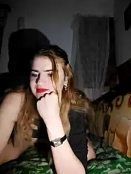Snapshot of Anne-Mo chatting on 02-19-25, 02:23 Anne-Mo online show from 02-19-25, 02:23