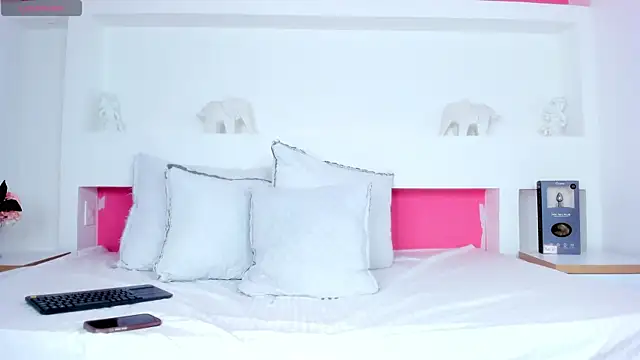 KendalPrince online show from 10-22-25, 02:50