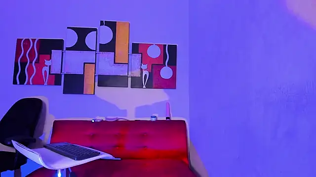 Mariana 16  online show from 02-26-25, 08:11