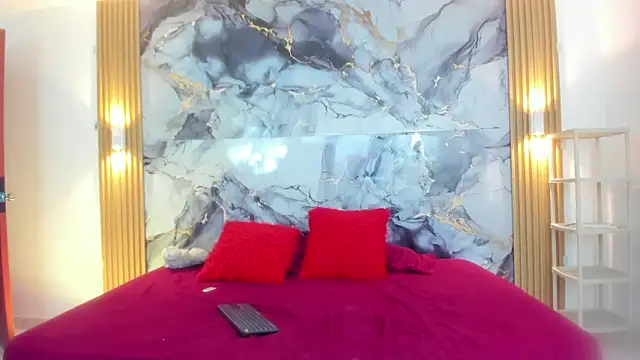 Mariana 16  online show from 02-07-26, 07:39