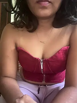 priyadevi17 online show from 12-18-24, 09:58