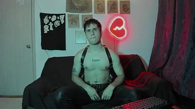 Snapshot of Antonello_Vannucci chatting on 01-11-25, 08:21 Antonello Vannucci online show from 01-11-25, 08:21