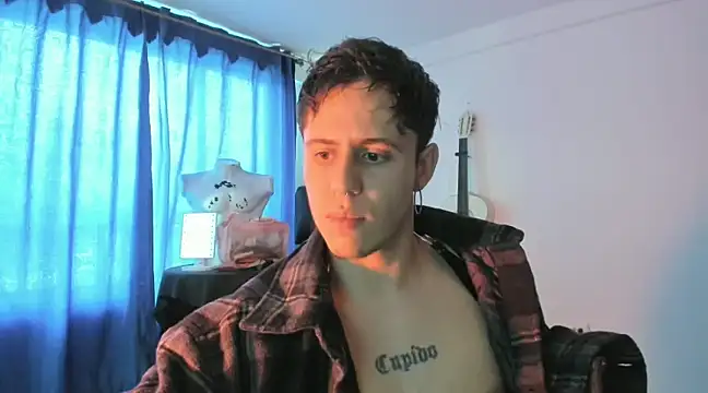 Snapshot of Antonello_Vannucci chatting on 02-22-25, 09:15 Antonello Vannucci online show from 02-22-25, 09:15