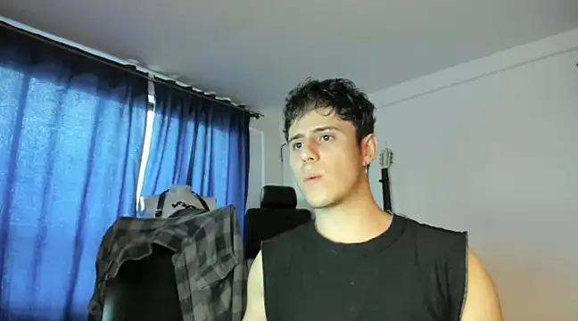 Snapshot of Antonello_Vannucci chatting on 03-01-25, 09:59 Antonello Vannucci online show from 03-01-25, 09:59