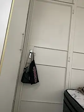 beverlyxxxx online show from 03-19-25, 04:57