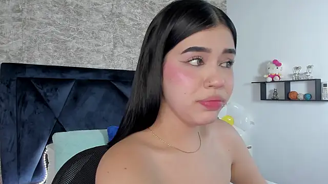 Snapshot of Lily_Woodz chatting on 09-22-25, 07:49 Lily Woodz online show from 09-22-25, 07:49