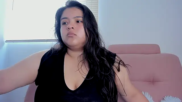 lizzie c online show from 10-29-25, 02:52