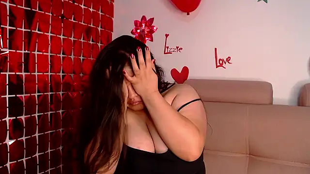 lizzie c online show from 02-16-26, 10:33