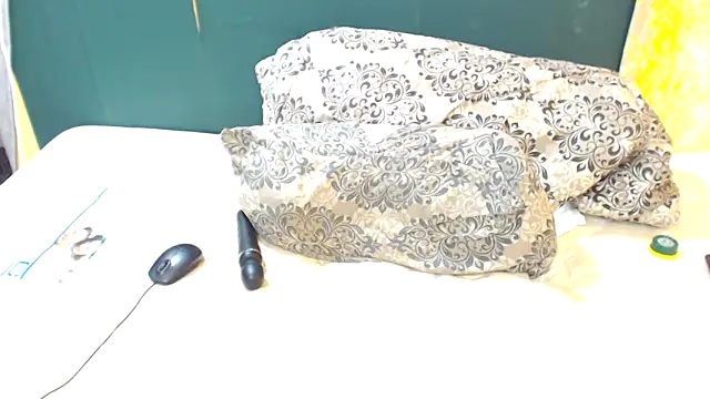 Snapshot of Damm_Bobbies chatting on 02-21-26, 08:59 Damm Bobbies online show from 02-21-26, 08:59