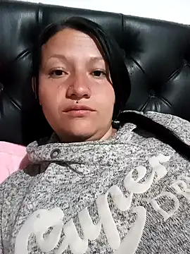 Snapshot of kattia_bk chatting on 01-06-25, 01:42 kattia bk online show from 01-06-25, 01:42