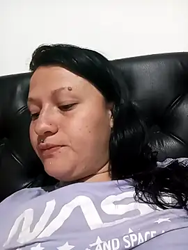 Snapshot of kattia_bk chatting on 01-07-25, 01:06 kattia bk online show from 01-07-25, 01:06