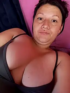 Snapshot of kattia_bk chatting on 01-12-25, 01:05 kattia bk online show from 01-12-25, 01:05
