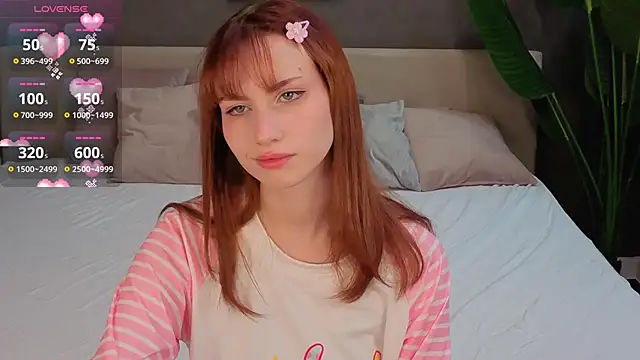 Mollly Rouge online show from 10-08-25, 01:14