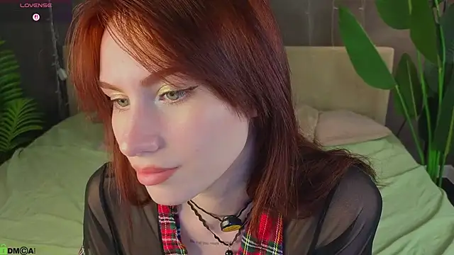 Snapshot of Mollly_Rouge chatting on 07-03-26, 12:06 Mollly Rouge online show from 07-03-26, 12:06