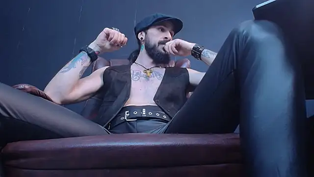 AxelColton online show from 02-06-25, 09:53