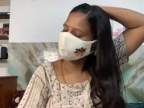 Tamil Sanjana  online show from 05-17-26, 04:58