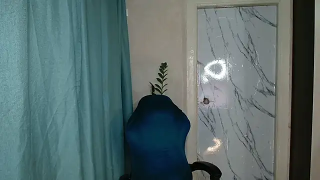 Snapshot of u_mistress_Anna chatting on 03-21-25, 12:28 u mistress Anna online show from 03-21-25, 12:28