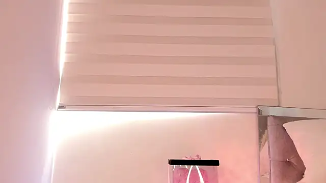 Alissonroses online show from 03-25-26, 08:15