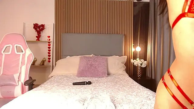 Sienna Blake  online show from 10-04-25, 03:21