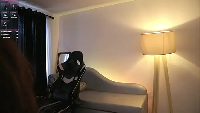 Daisha Riley online show from 10-31-25, 04:19