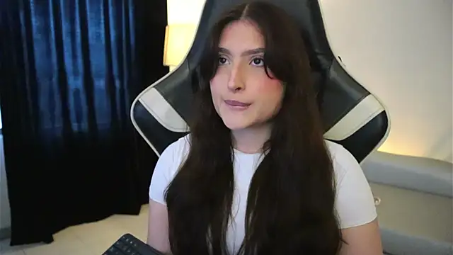 Snapshot of Daisha_Riley chatting on 04-13-26, 12:54 Daisha Riley online show from 04-13-26, 12:54