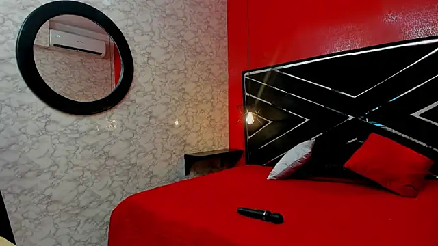 Snapshot of SEXY_HOTTIE__ chatting on 01-07-25, 03:23 SEXY HOTTIE online show from 01-07-25, 03:23